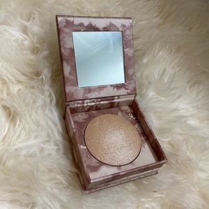 Urban Decay NAKED Illuminated Shimmering Powder
